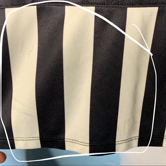 Nike- Black & White Striped Jersey size XLarge - Picture 8 of 9